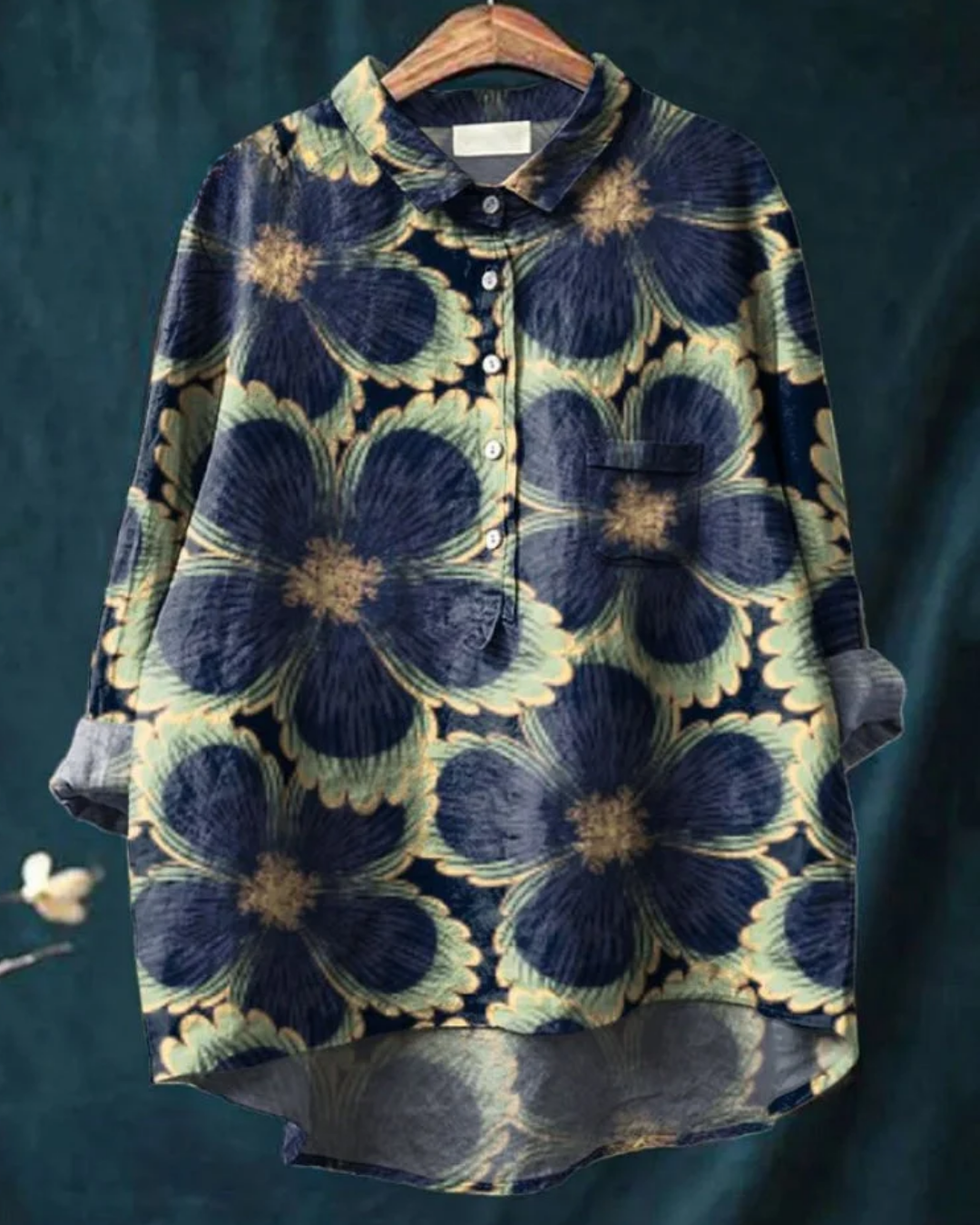 Jenny | Elegante bloemenblouse met knopen