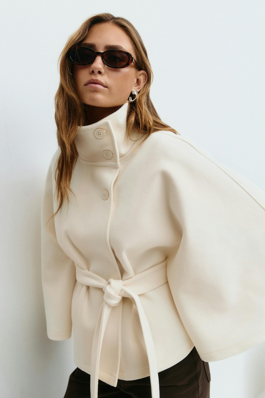 Alizée | Veste cape à ceinture