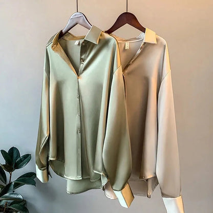 Pia™ - Satijnen blouse voor dames
